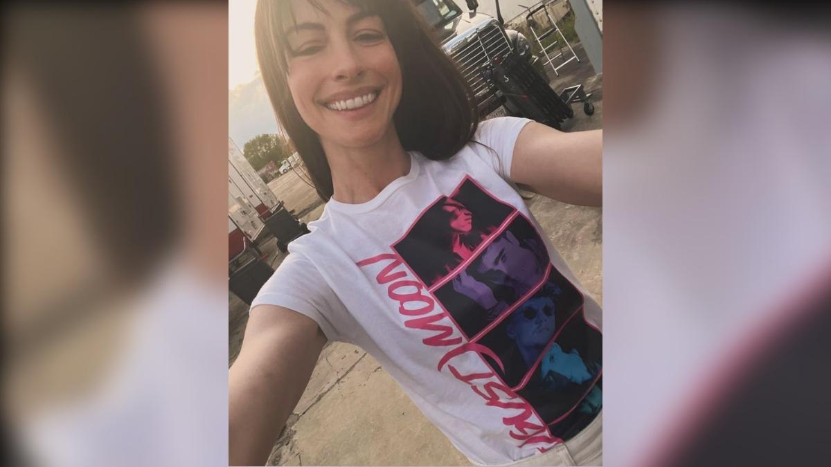 安海瑟薇曬素顏照。(圖/翻攝自IG@annehathaway)