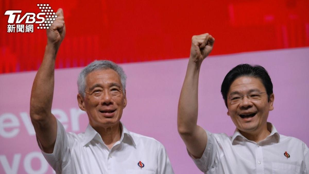 現年72歲的新加坡總理李顯龍將於5月15日卸任，把20年的領導棒交給黃循財。（圖／達志影像美聯社）