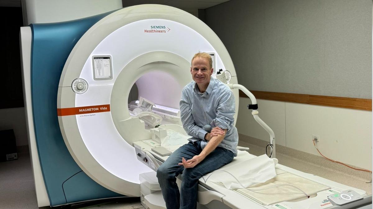 史柯勒再次進行核磁共振掃描，沒想到他腦中的惡性腫瘤並沒有復發。（圖／翻攝自X平台）