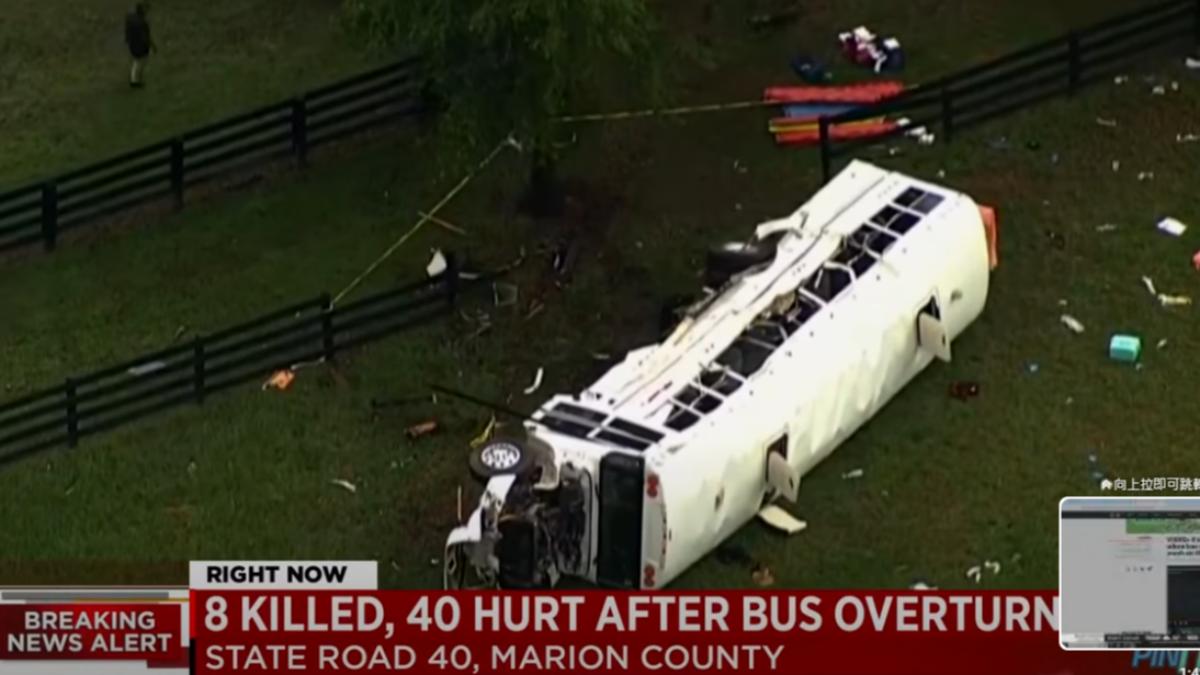 美國佛州發生農場巴士與皮卡擦撞，造成8死45傷的公路悲劇。（圖／翻攝自WKMG News 6 ClickOrlando）