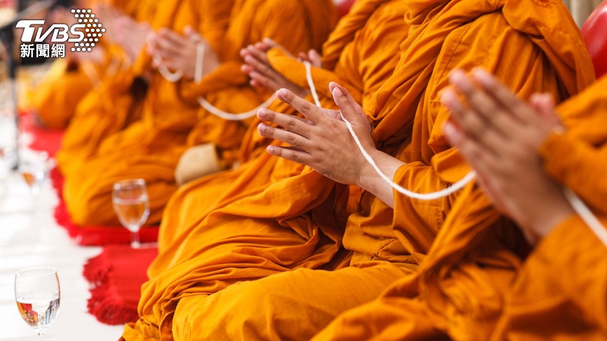泰國僧侶偷拍前女友裸照在寺廟內散布。（示意圖／Shutterstock達志影像）
