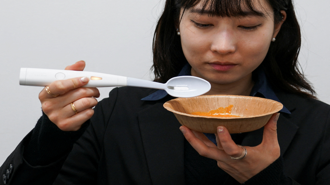 [新聞] 減鹽飲食也美味！日本推電子湯匙　四段