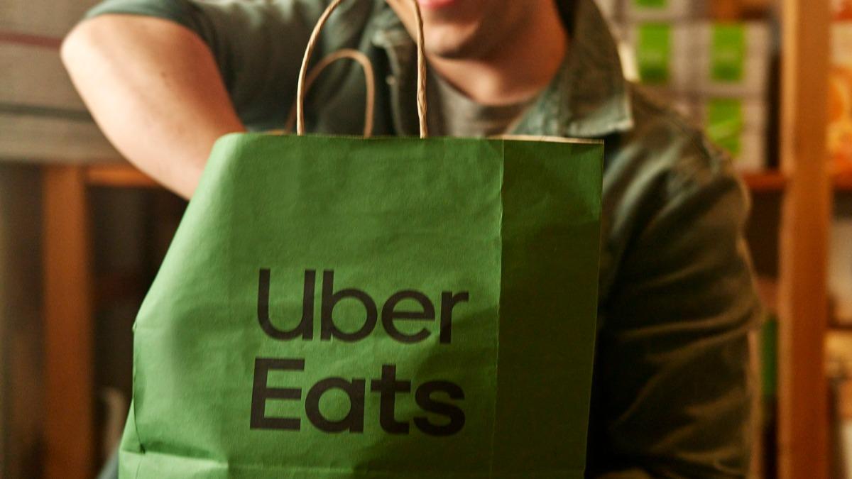 Uber Eats 攜上千家商家合作夥伴推出指定餐飲買一送一等超值優惠。（圖／Uber Eats 提供）