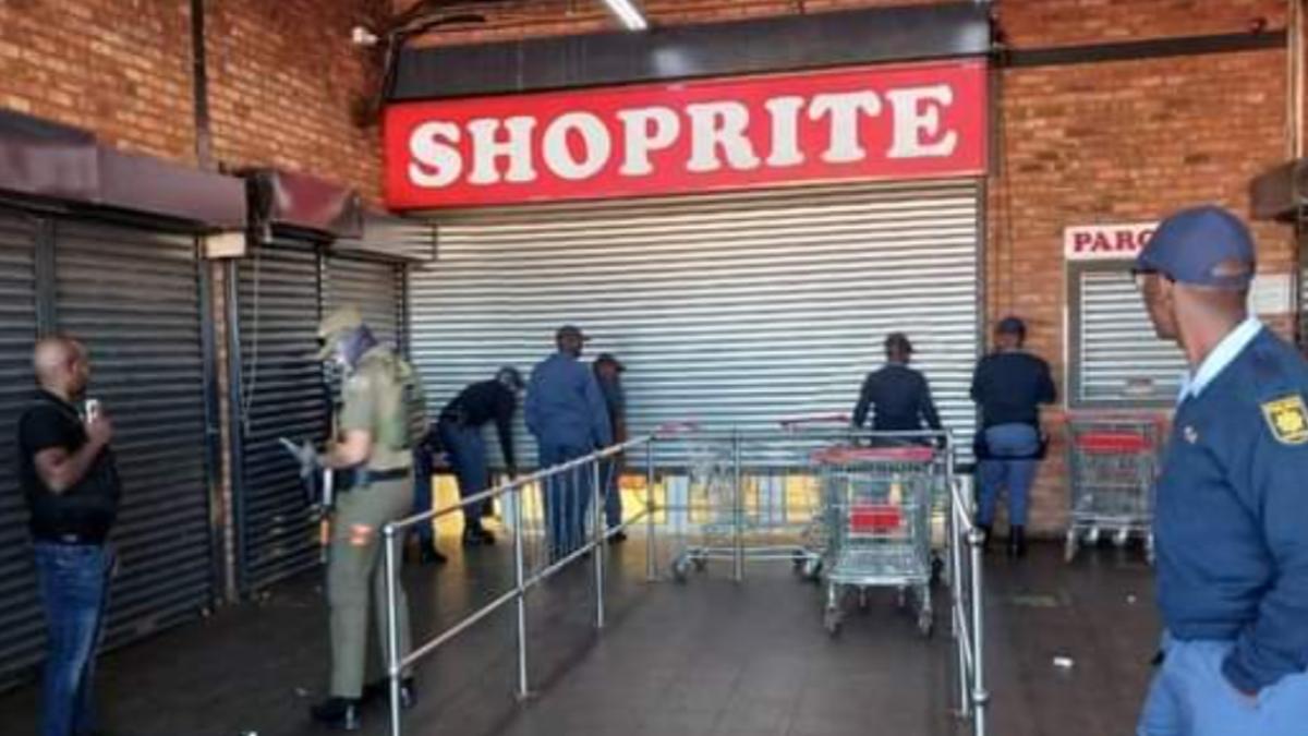 南非超市發生一起死亡事件。（圖／翻攝自X@MARIUSBROODRYK）