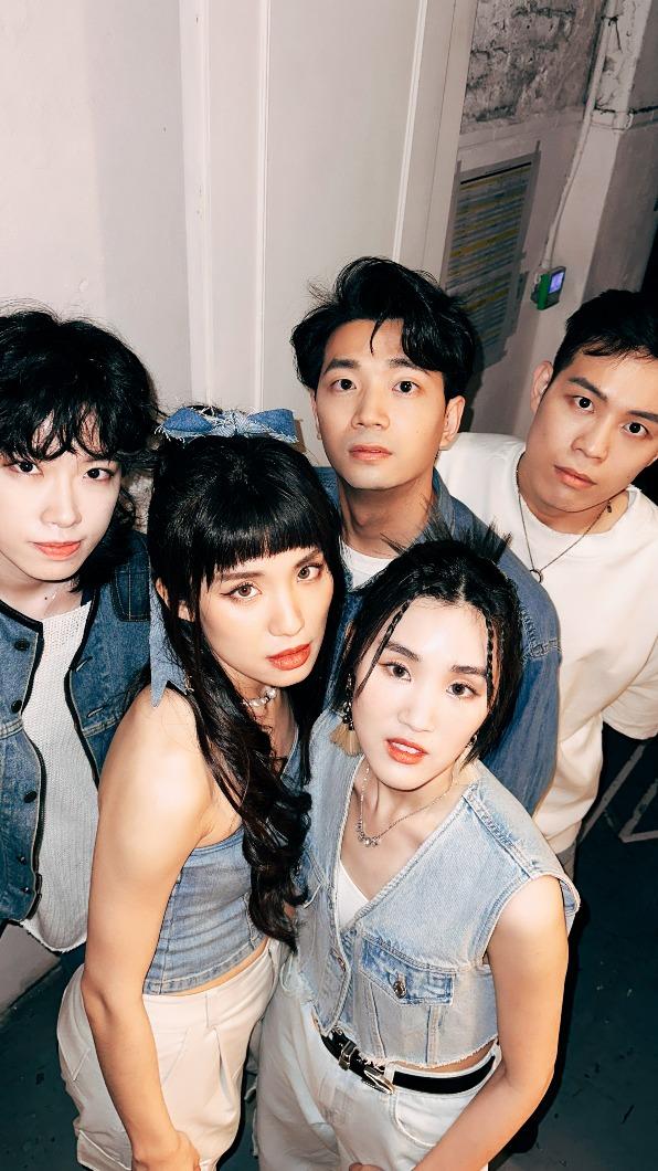 「尋人啟事」成軍十年,舉辦一連三場演唱會。(圖/星恆娛樂提供)