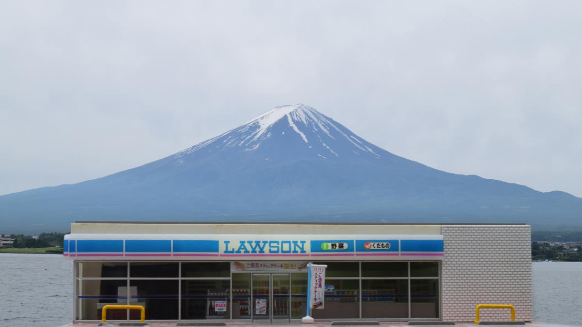 日本一名藝術家製作超精巧LAWSON模型。（圖／翻攝自Ｘ＠f2touhey）