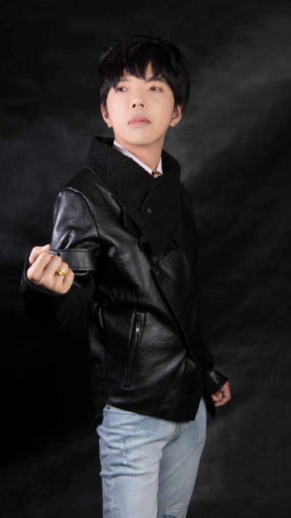 林汝佑被同學霸凌。(圖/音圓唱片提供)