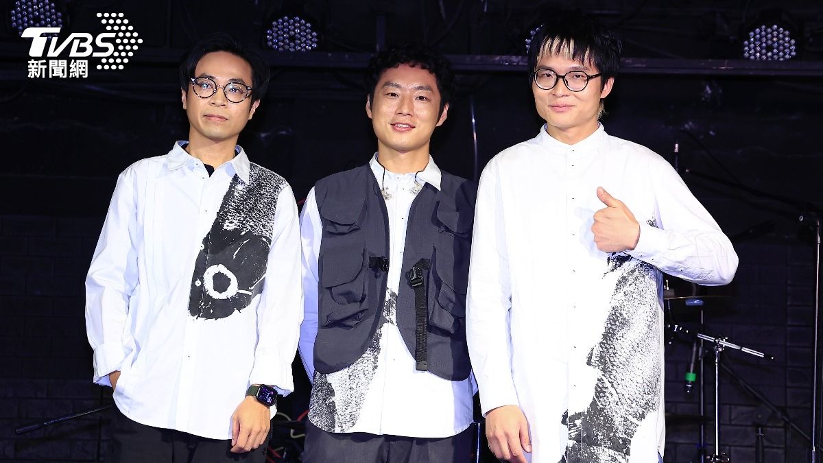 Sorry Youth backs Bluebird Movement, plans new album release (TVBS News) Sorry Youth backs Bluebird Movement, plans new album release