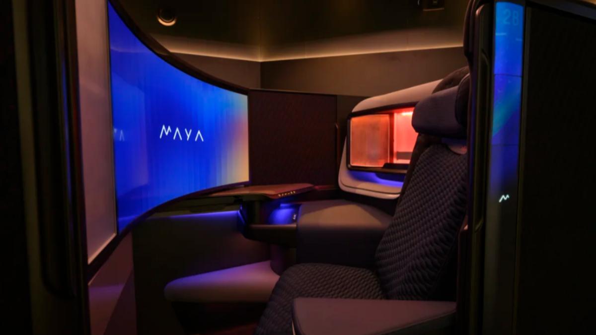 下代飛機座椅「MAYA」亮相。（圖／翻攝自 Collins Aerospace/Panasonic Avionics）