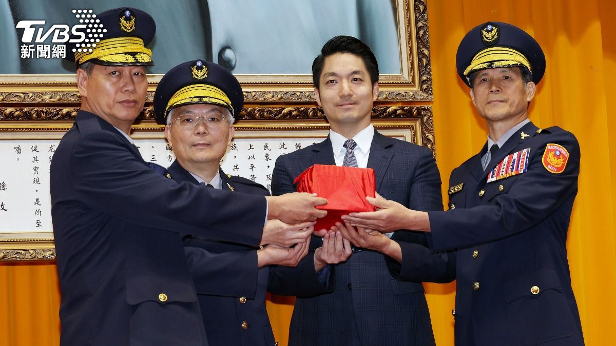 台北市長蔣萬安主持台北市警局長交接典禮。（圖／葉志明攝）