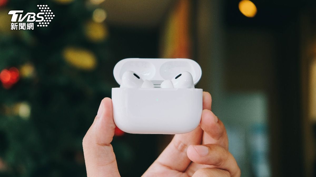 蘋果有望在WWDC 24開發者大會為AirPods耳機帶來2大升級。（示意圖／shutterstock 達志影像）