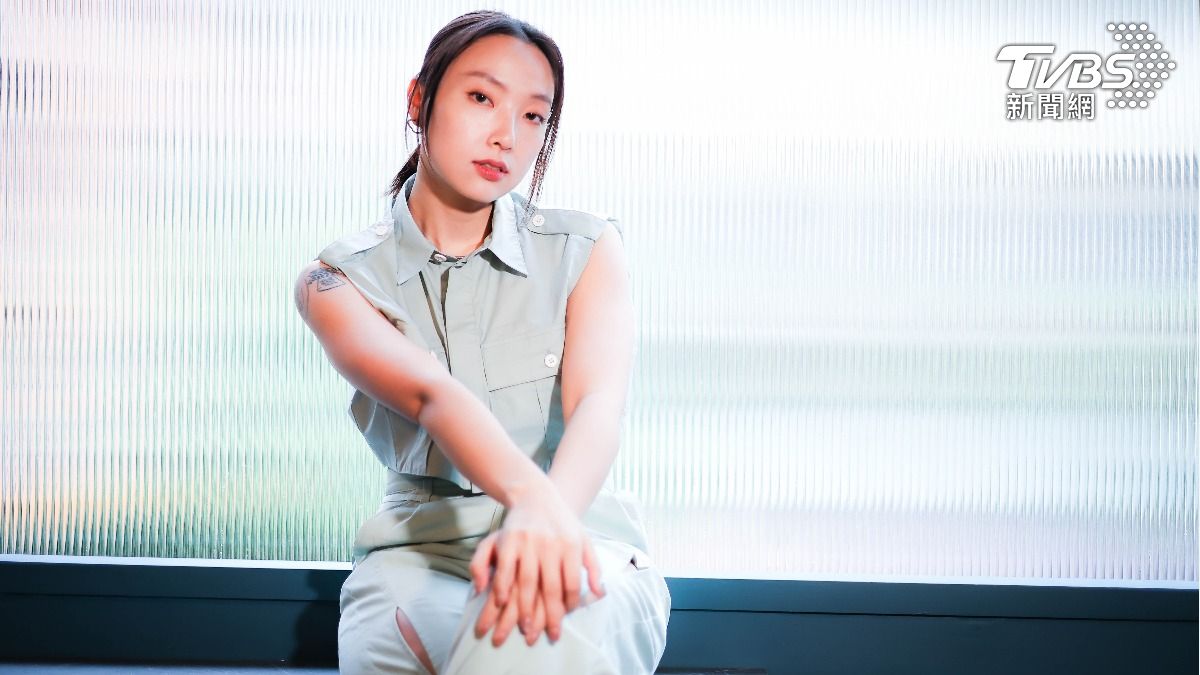 李雪接受專訪。（圖／張哲鳴攝）
