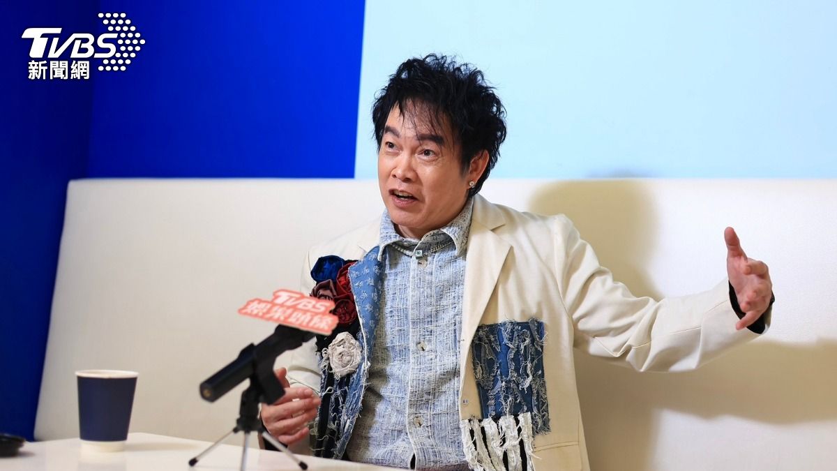 康康很感謝前輩高凌風的照顧。（圖／黃城碩攝）