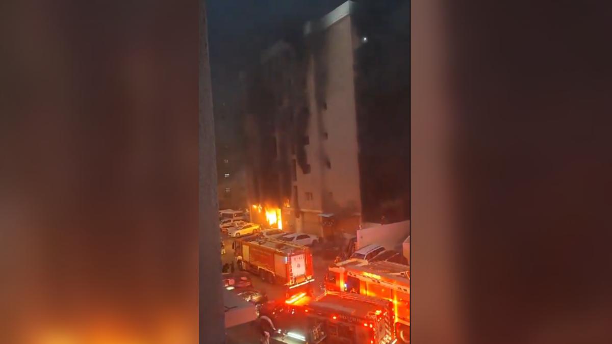科威特一棟工人宿舍發生大火。（圖／翻攝自 X）