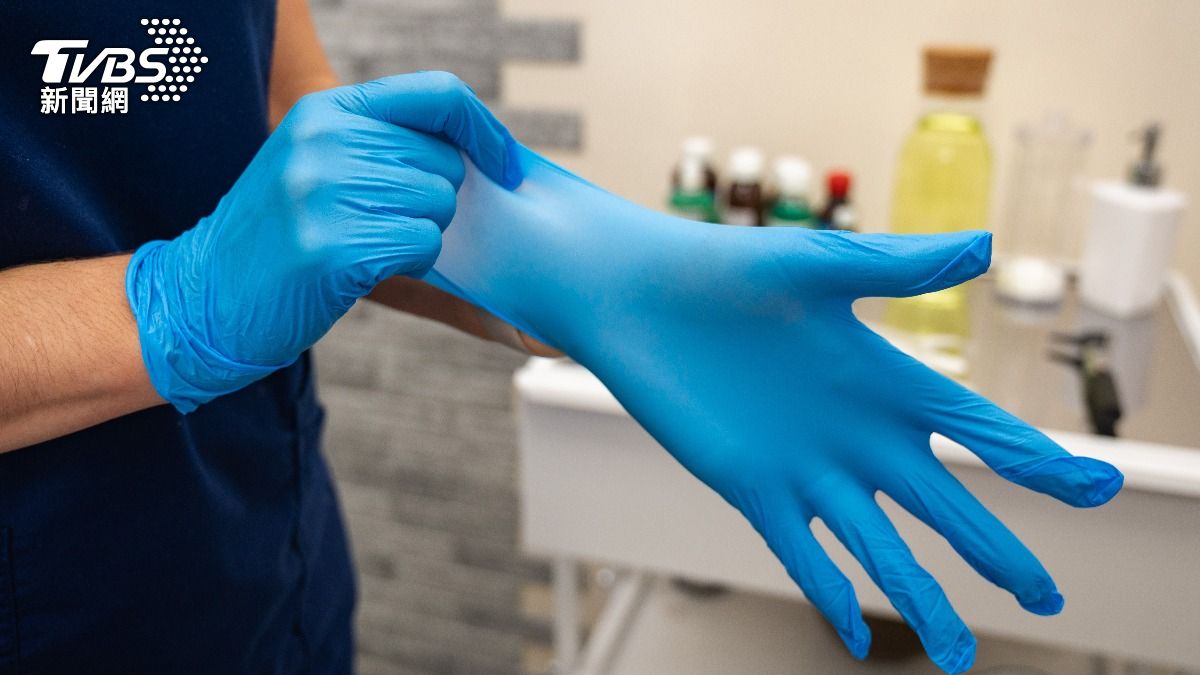 Excessive plasticizers found in gloves, recall issued (Shutterstock/For illustration purposes only) Excessive plasticizers found in gloves, recall issued