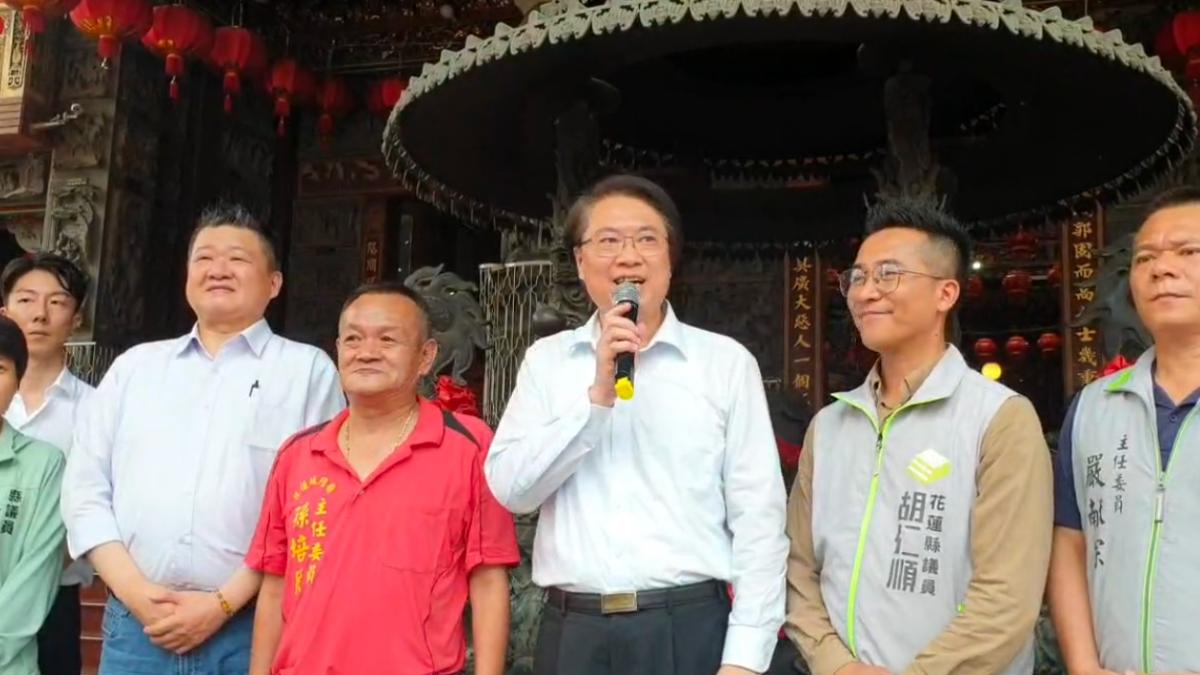 民進黨秘書長林右昌在國會改革覆議案下鄉宣講首場花蓮場。（圖/民進黨提供）