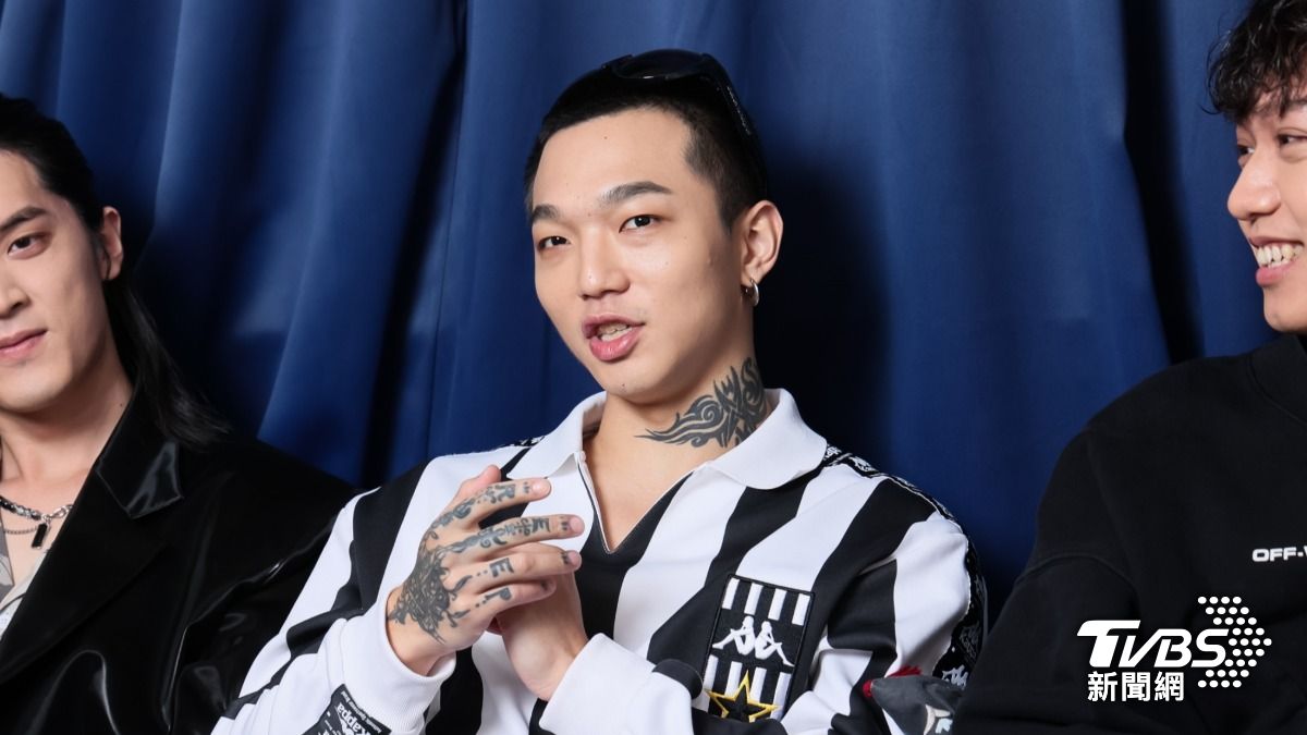 蔡維澤分享身上2個刺青的由來,更盼望拿金曲獎後,再留下紀念刺青。(圖/趙世平攝)