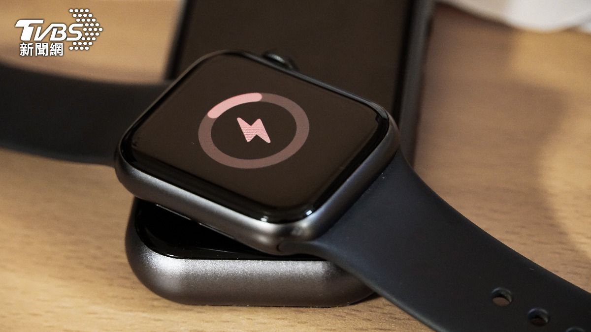 Apple Watch的電池續航力向來受到不少果迷詬病，未來有望進一步升級。（示意圖／shutterstock 達志影像）