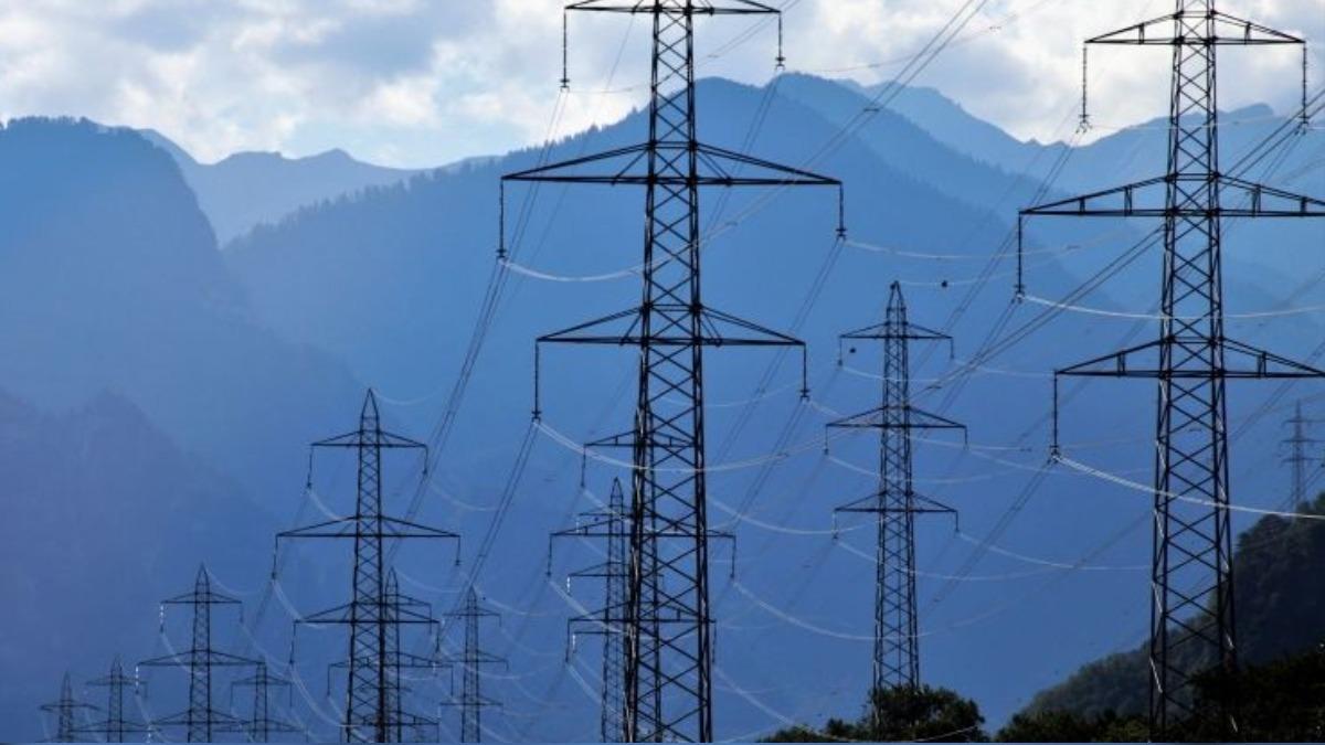 巴爾幹半島西部的蒙特內哥羅、波士尼亞、阿爾巴尼亞和克羅埃西亞21日因為高溫出現大規模停電。（圖／翻攝自X@DubrovnikTimes）