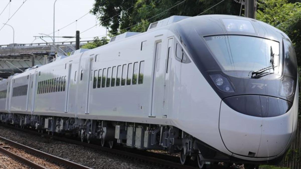 台鐵宣布配合EMU3000型城際列車全數交車投入營運，今起大改點。（圖／台鐵提供）