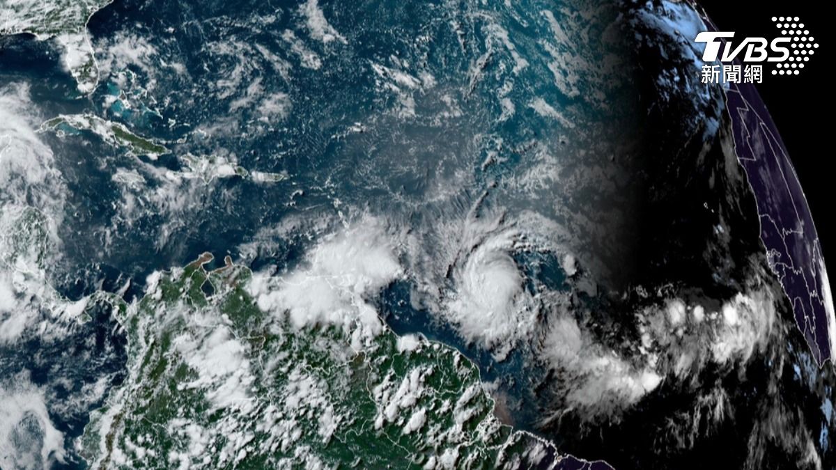 颶風貝羅衛星影像。(圖／達志影像美聯社)