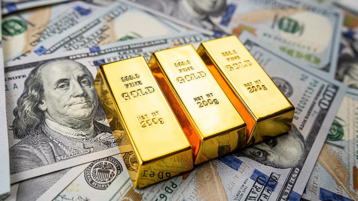 國際金價高漲，尤黃金價格比起過去高很多，隨即而來的走私案件也日益猖狂。(圖／達志影像Shutterstock)