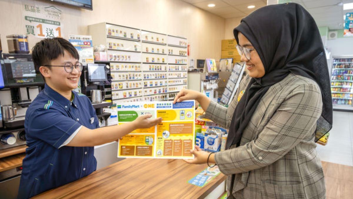 FamilyMart, One-Forty launch initiative for migrant workers in Taiwan (Courtesy of FamilyMart) FamilyMart, One-Forty launch initiative for migrant workers