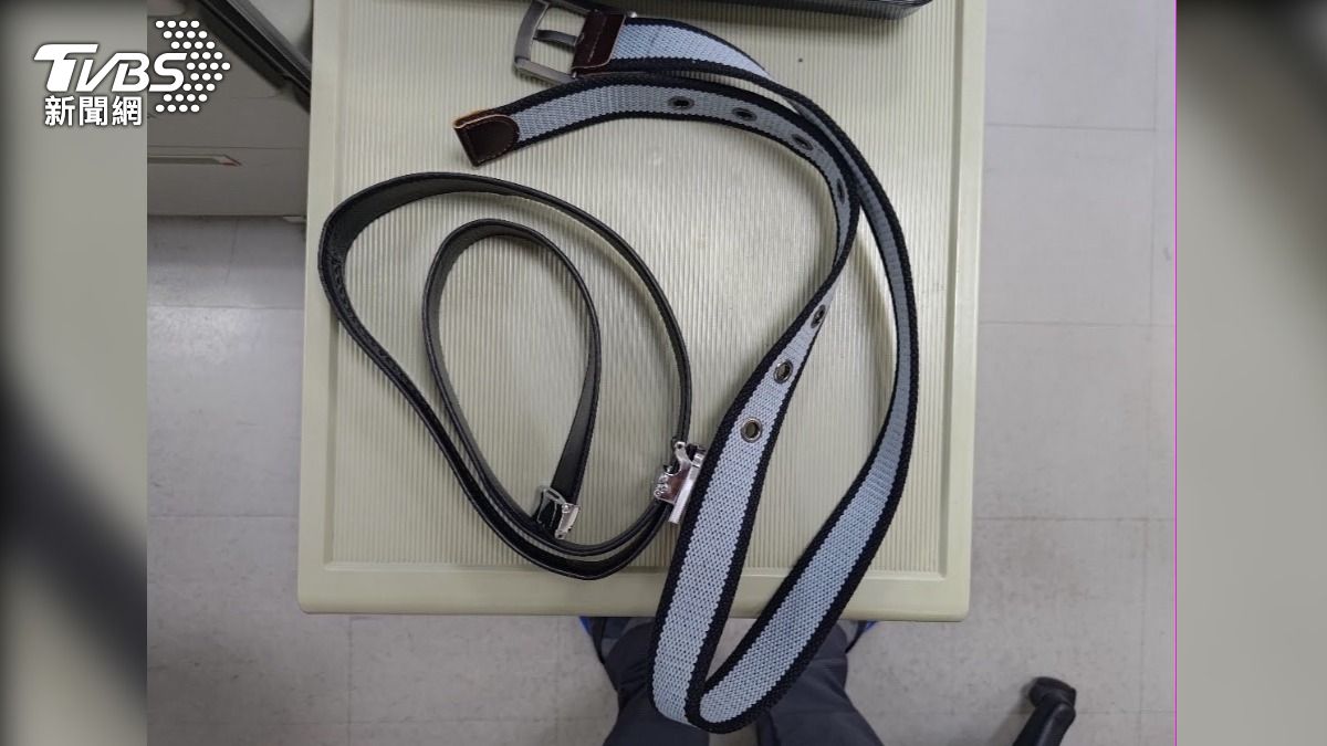 男子以皮帶鞭打友人，並將其凌虐致死，屍體還折起藏進衣櫃。（圖／TVBS）