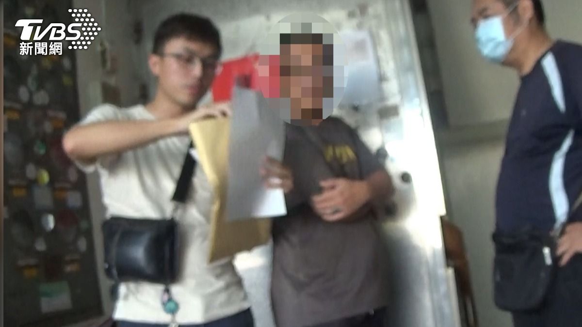 警方組成專案小組,將涉案人士一一帶回。(圖/TVBS)