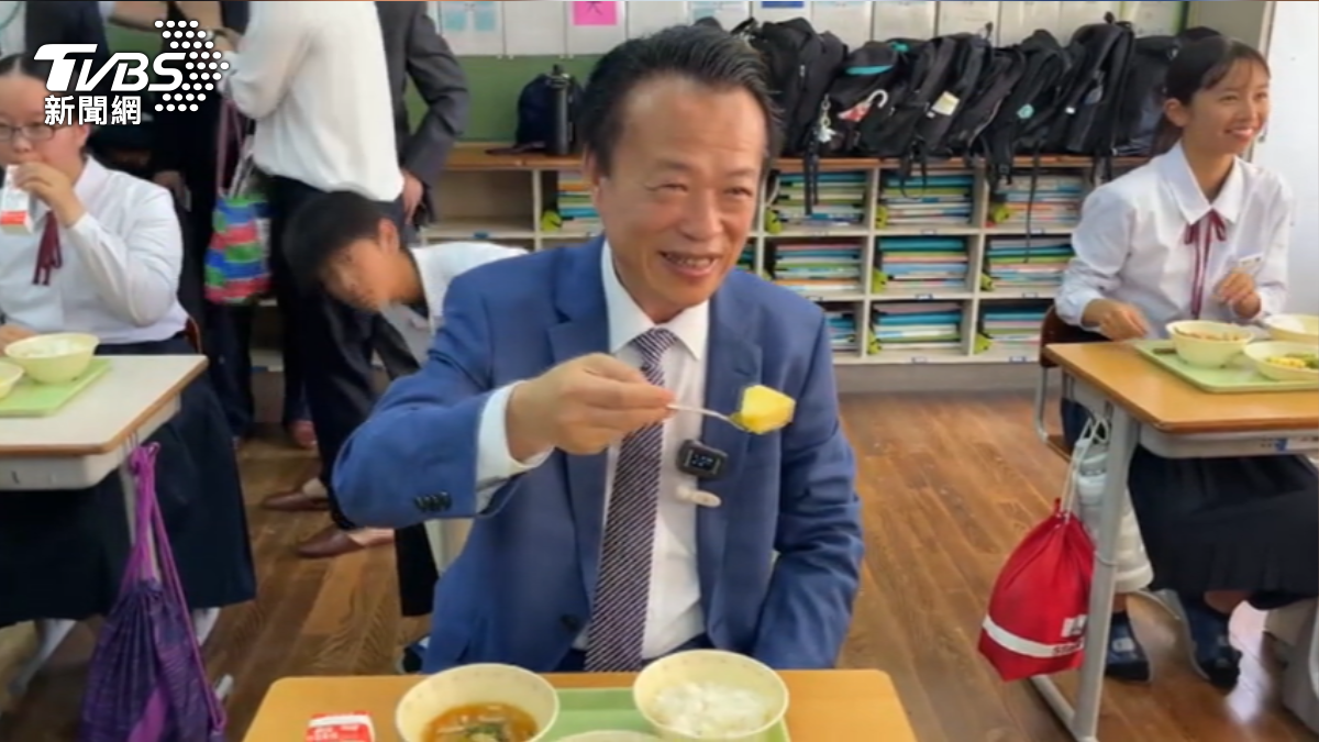 Taiwanese pineapples featured in Japanese school lunches (TVBS News) Taiwanese pineapples featured in Japanese school lunches