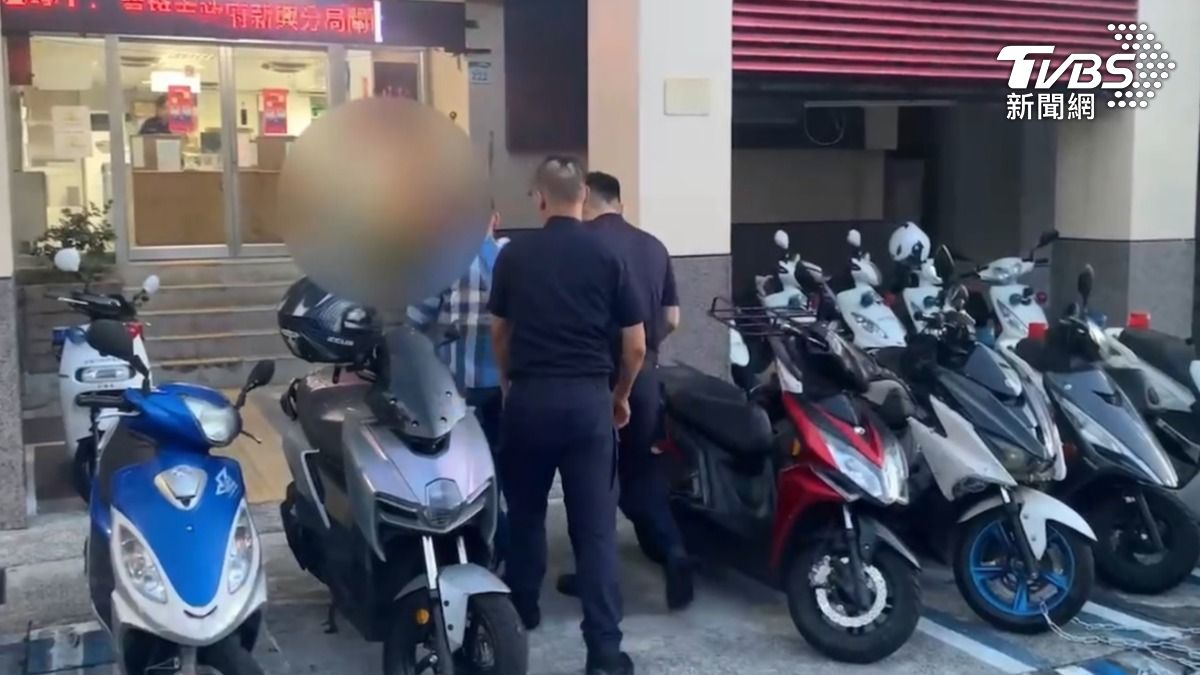 目前已掌握特定對象帶回一人。(圖/TVBS)