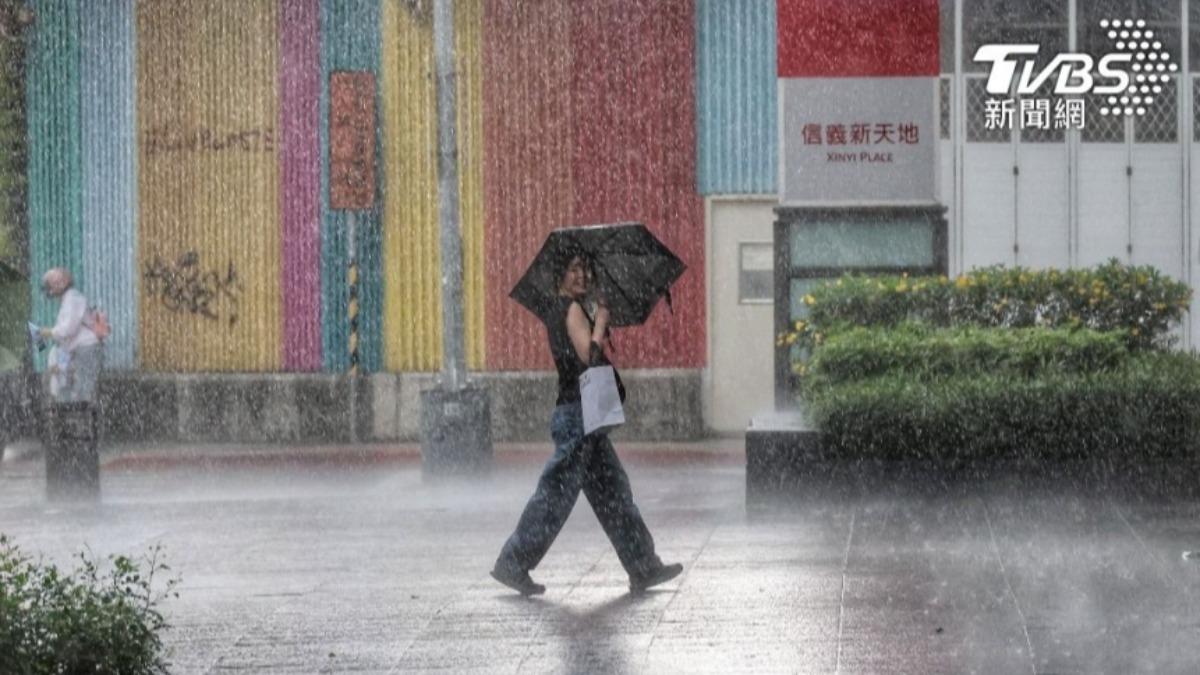 下雨的時候，百貨公司有「下雨音樂」。（示意圖，與本文無關／葉志明攝）