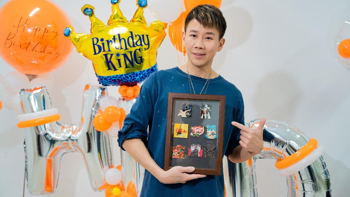 陶喆在南京舉辦3場演唱會，昨晚首場後台塞滿粉絲的慶生祝福。（圖／偉大文化提供）