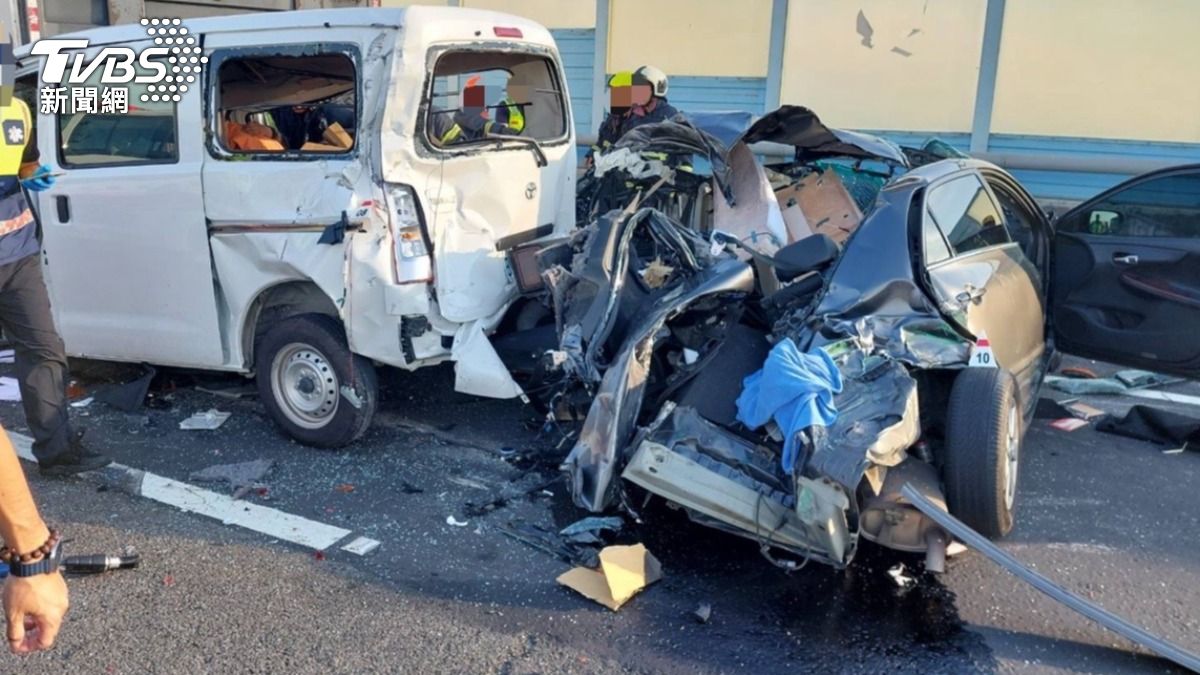 洪女與弟弟李男要載2名友人前往嘉義，結果途中遇死劫。（圖／TVBS）