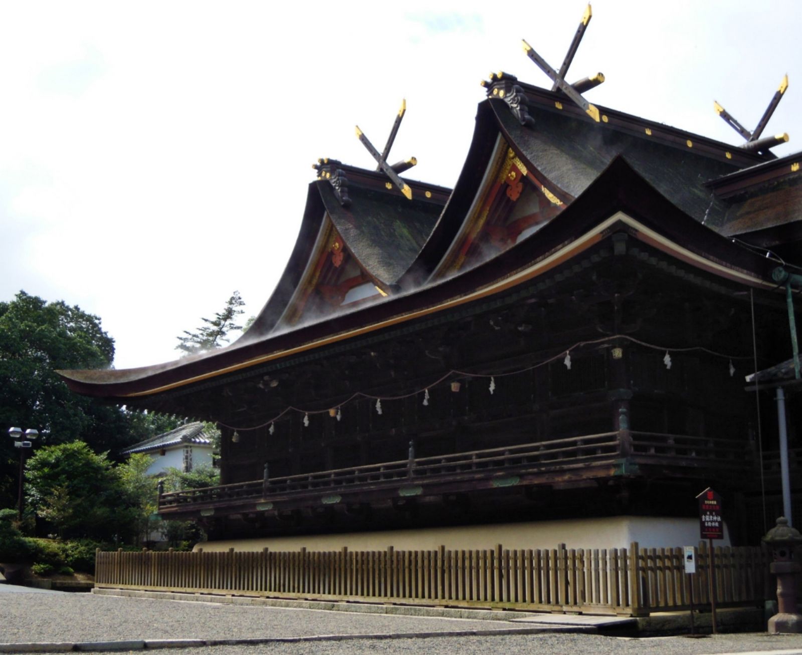 村山陽子原本從事酒店媽媽桑，後轉換跑道成為神社宮司。（示意圖，photoAC）