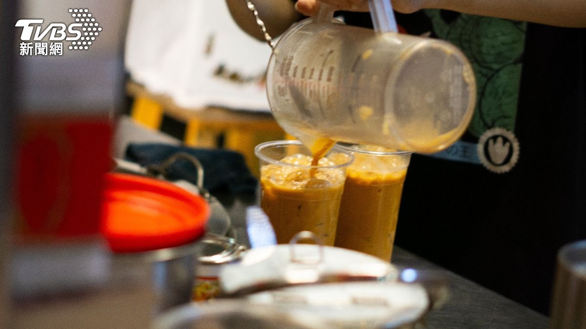 網友發出提問，「第一名的手搖飲是哪家」。（示意圖／shutterstock達志影像）