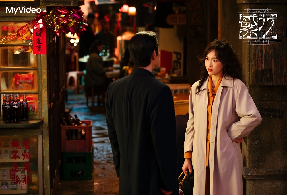 「寶珠CP」唐嫣(右)每看必哭,錐心之痛忘情演出。(圖/澤東電影、MyVideo提供)