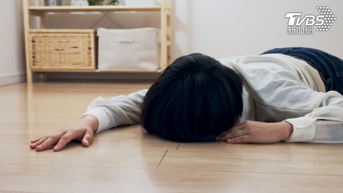 日本年輕人孤獨死比例大增。（示意圖／shutterstock達志影像）