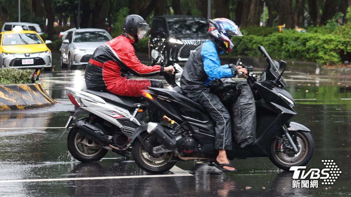 颱風,颱風生成,下雨,天氣,氣象,國慶天氣,國慶氣象,天氣預報,氣象預報,一週天氣,今日天氣,氣溫