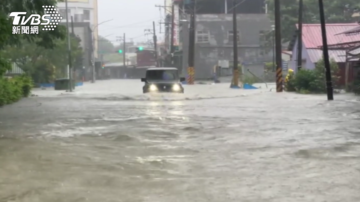 高雄淹水-高雄淹水地區查詢-高雄淹水即時-高雄豪雨-高雄颱風災情-凱米颱風