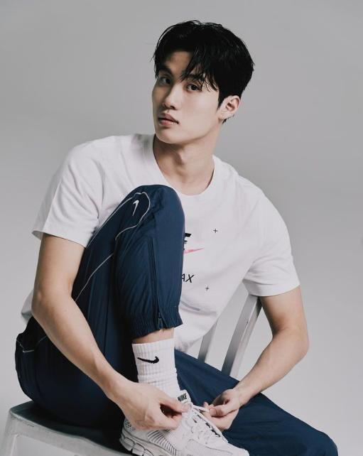 黃宣優靦腆外表下有著好身材。（圖／翻攝自IG @Hwang.sunwoo）