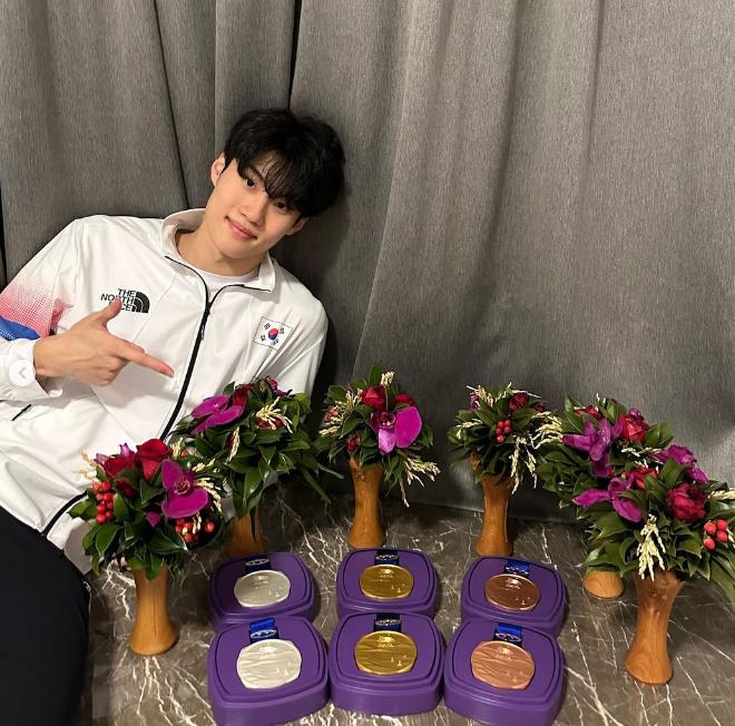 黃宣優靦腆外表下有著好身材。（圖／翻攝自IG @Hwang.sunwoo）