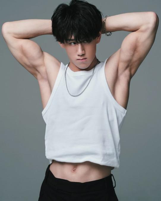 橋本大輝一身精壯肌肉，反差萌讓他擁有不少粉絲。（圖／翻攝自IG @Hasshii_807）