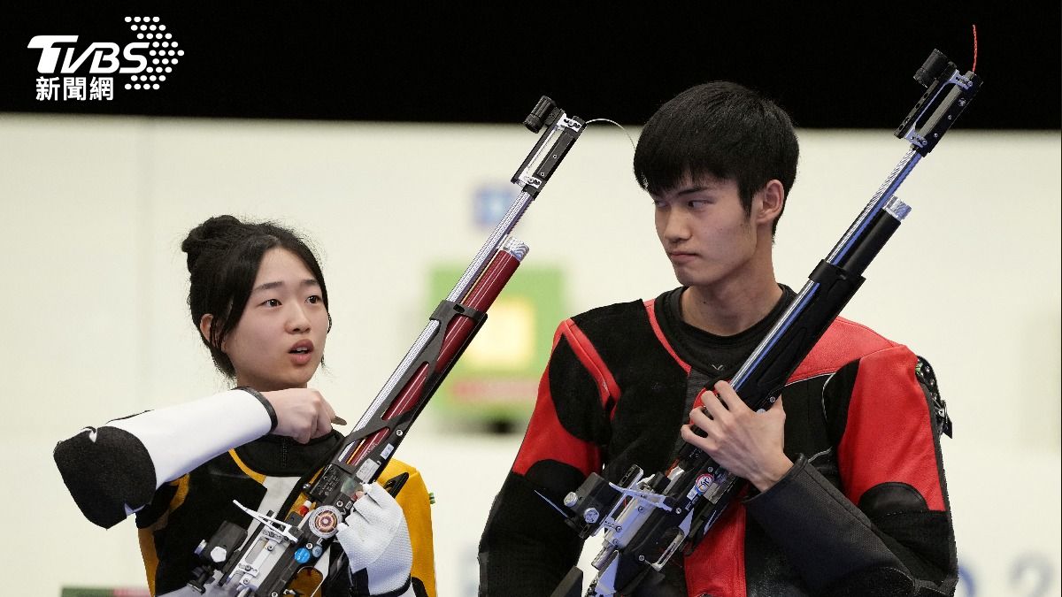 巴黎奧運／本屆第1金！中國組合稱霸「10公尺空氣步槍混合團體」