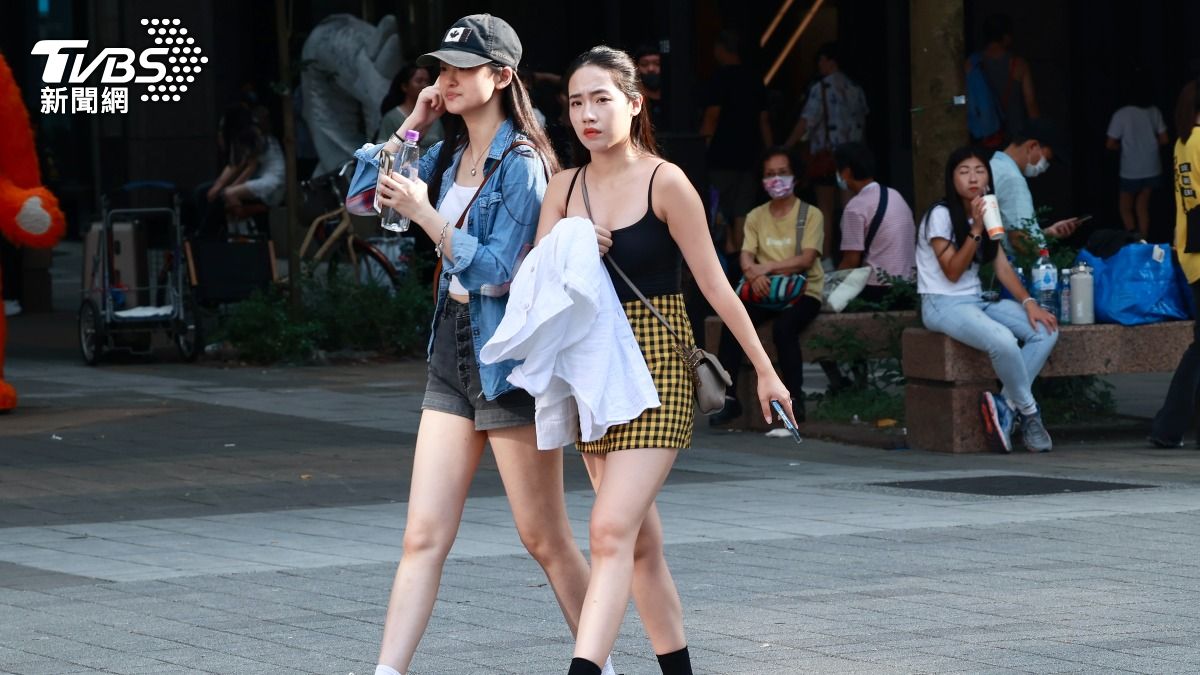 Taiwan braces for high temperatures, CWA warns (TVBS News) Taiwan braces for high temperatures, CWA warns