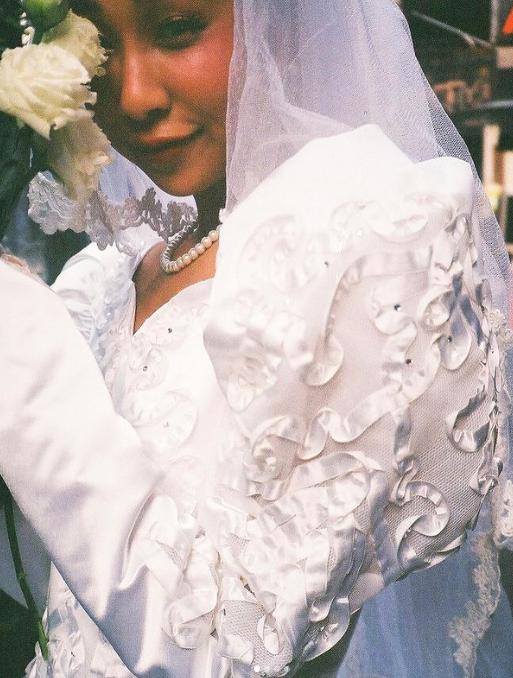 青山黛瑪宣布結婚,婚紗照曝光。(圖/翻攝自青山黛瑪IG)