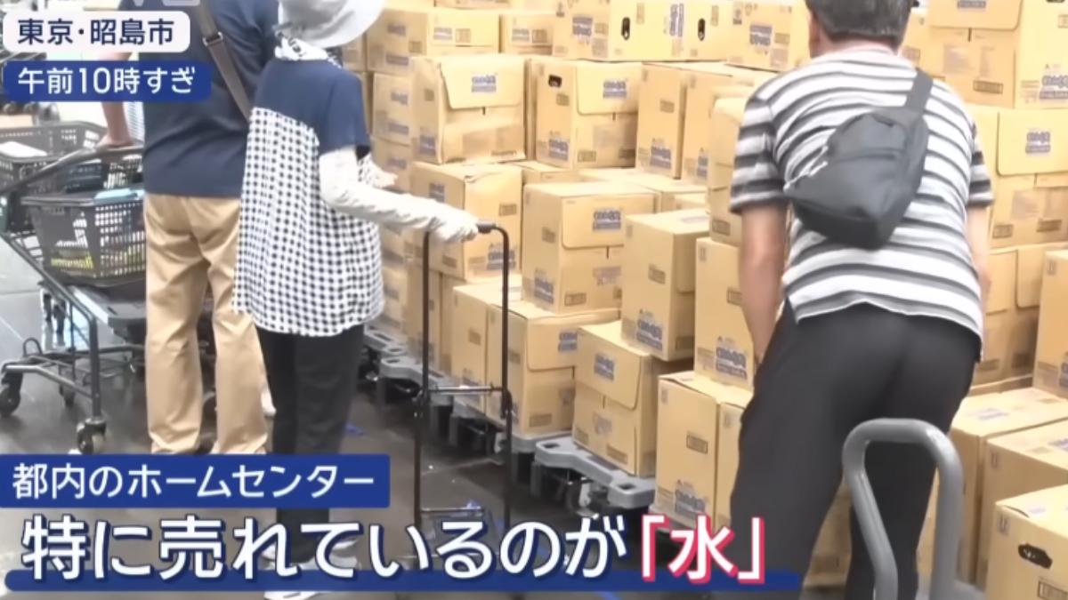 強震後日本賣場買水增5倍。（圖／翻攝自ANNnewsCH YouTube）