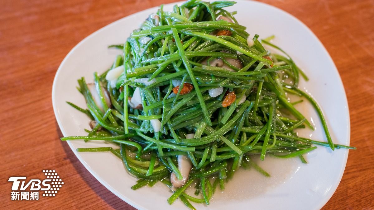 水蓮是許多人去熱炒店必點的菜色。（示意圖／shutterstock達志影像）