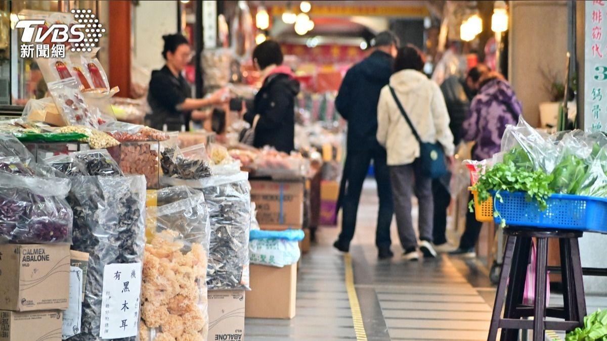 網友在鬧區租到便宜店面，以為是撿到便宜，2年後才知道真相。（示意圖／shutterstock達志影像）