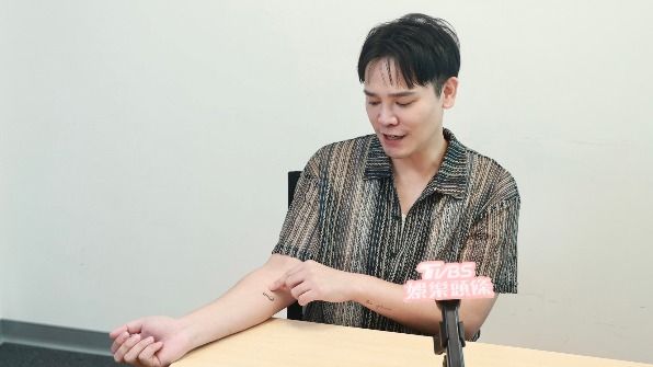 盧學叡透過刺青來提醒自己繼續努力。（圖／黃城碩攝）